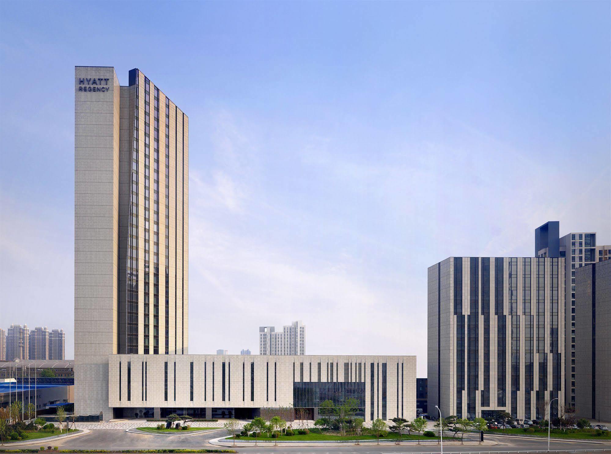 Hyatt Regency Tianjin East Hotell Exteriör bild