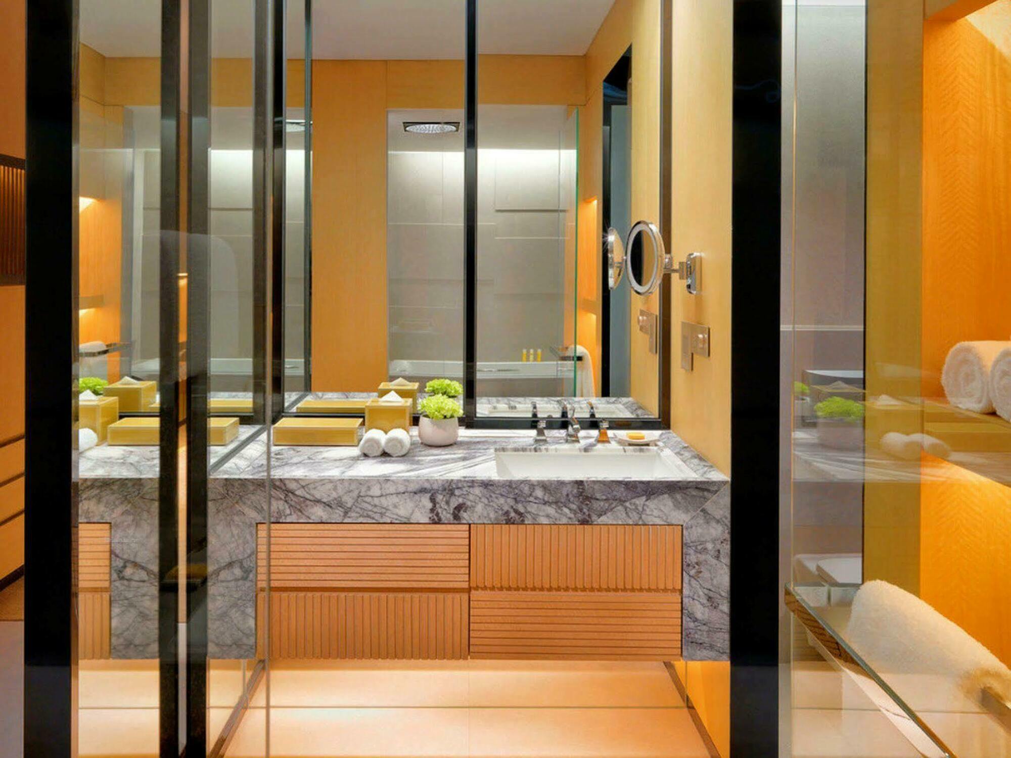 Hyatt Regency Tianjin East Hotell Exteriör bild