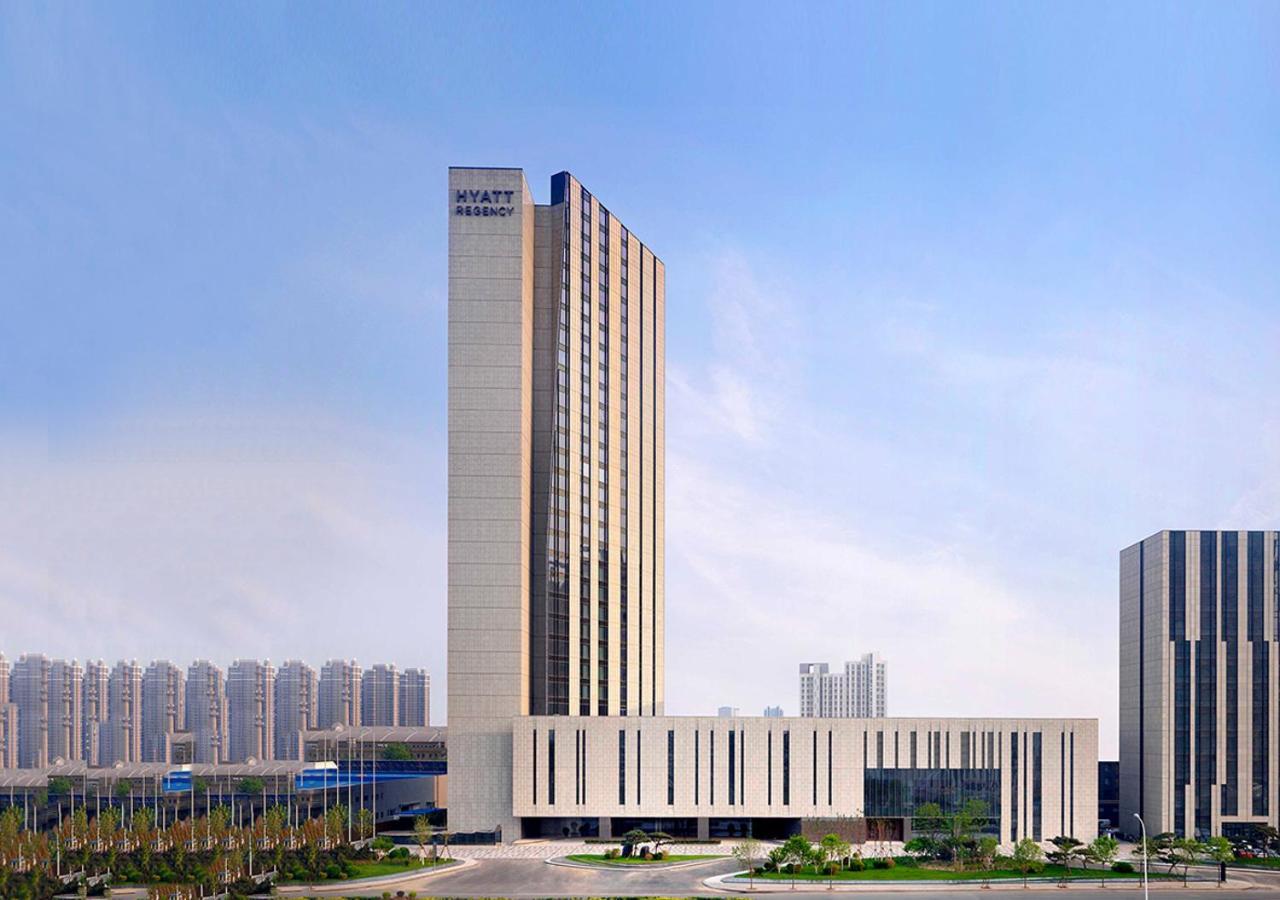 Hyatt Regency Tianjin East Hotell Exteriör bild